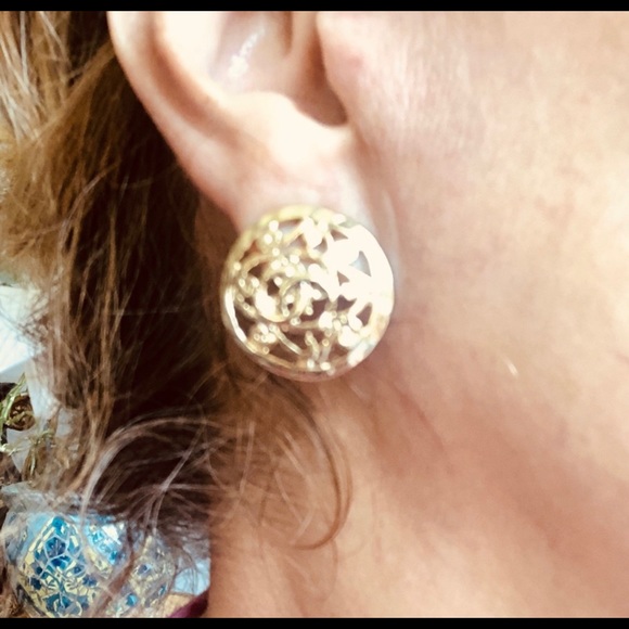 Signed, CCbrass quality earrings, 18K Gold Plated - Picture 3 of 5